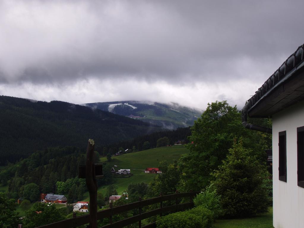 Penzion Kobr Pec pod Sněžkou Exterior foto